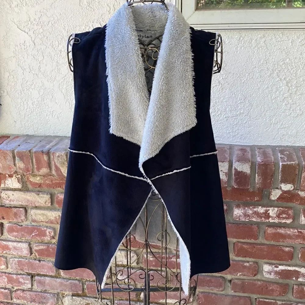 Dylan Boho Faux Suede Shearling Lined Vest Size S EUC